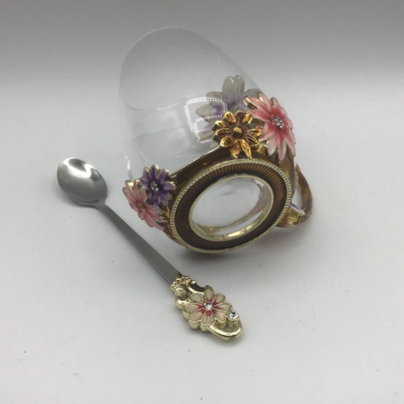 Coffee or Tea Mug Flowers Enamel Clear Glass Mug with Handle and Spoon. - Picture 5 of 6